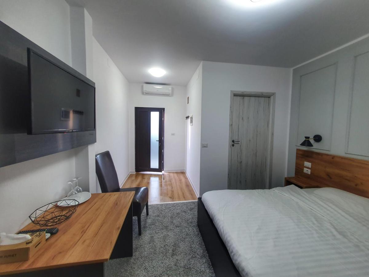 Vily Luxury Rooms Focşani Exterior foto