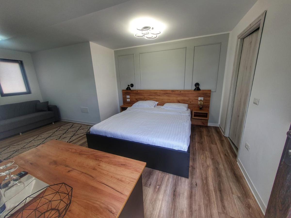Vily Luxury Rooms Focşani Exterior foto