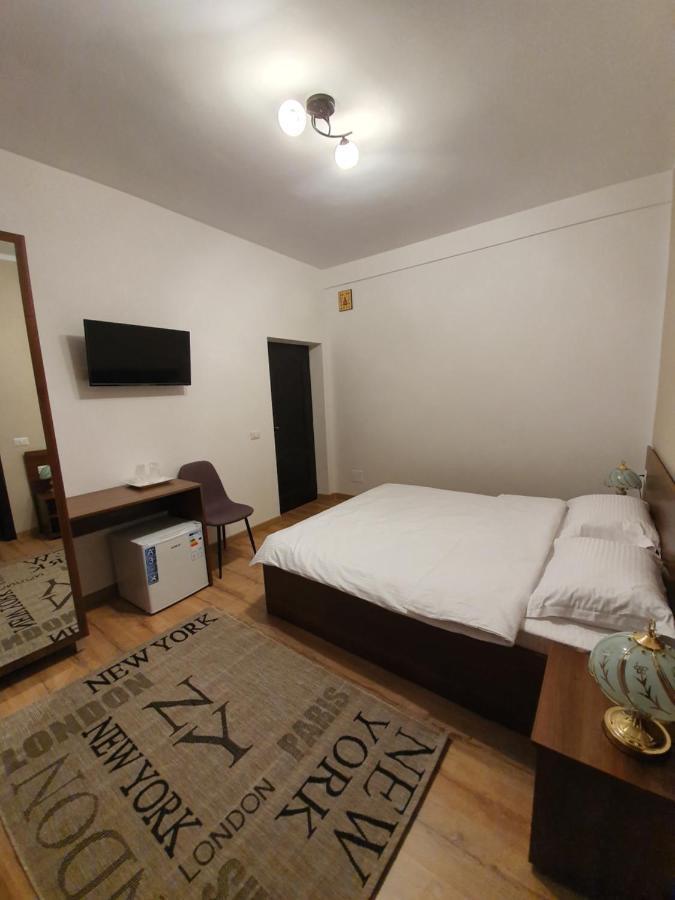 Vily Luxury Rooms Focşani Exterior foto